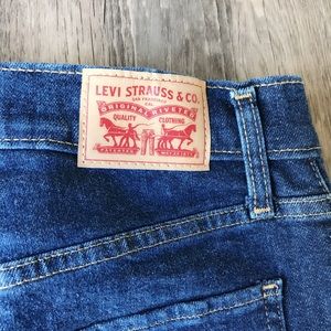 Levi’s high waisted skirt